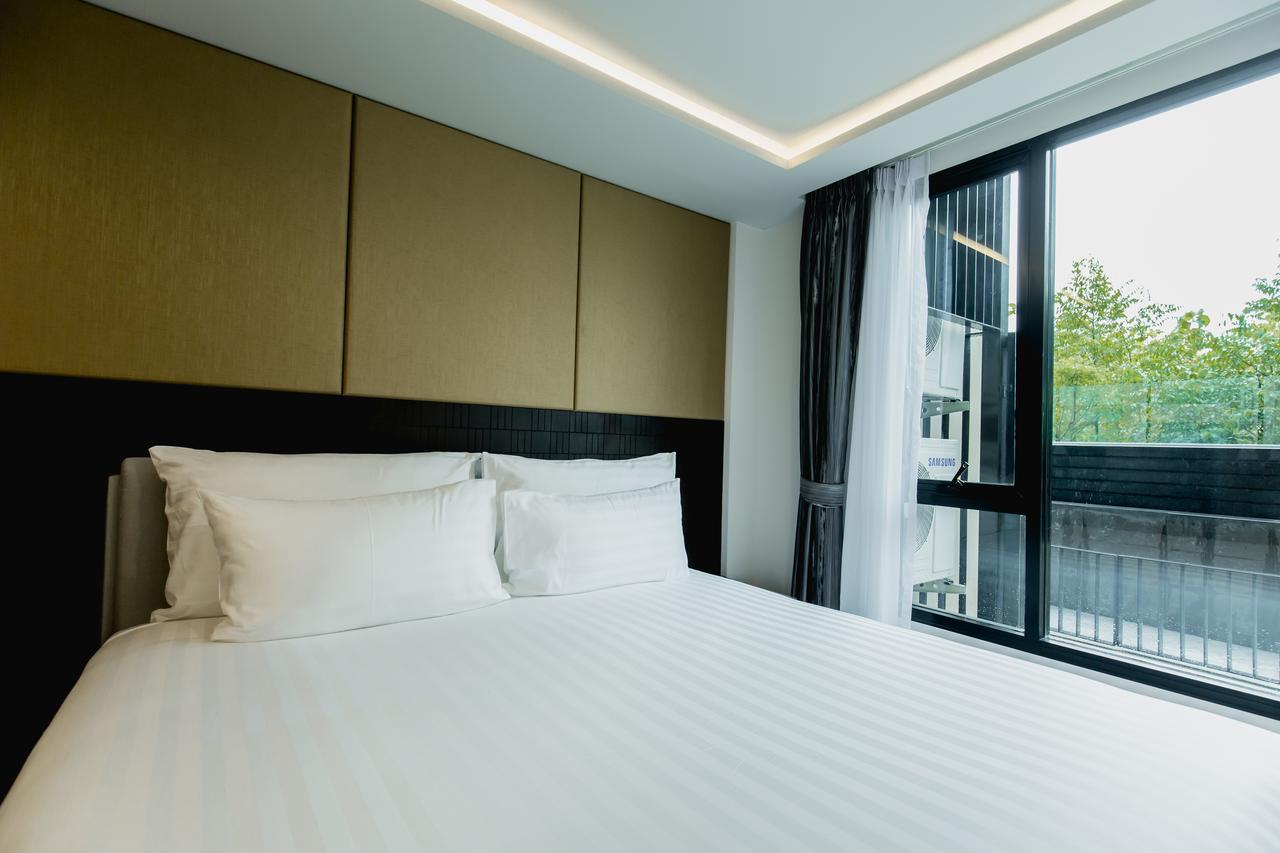 スリンビーチ The Aristo By Holy Cow, 4-Br Loft, 150 M2, Pool Viewアパートホテル エクステリア 写真